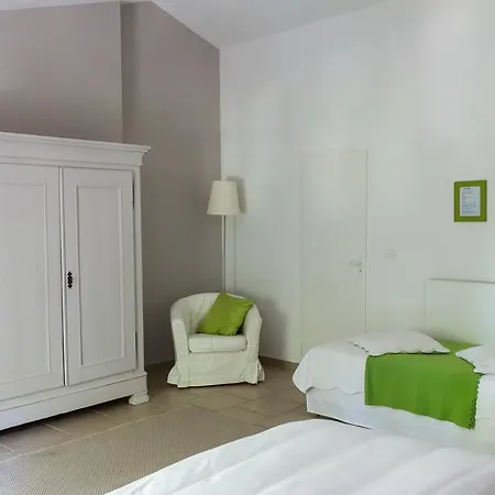 Konukevi La Moutiere 3*