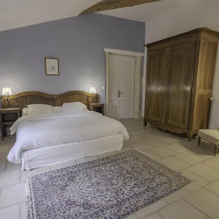 La Moutiere Pensión 3*